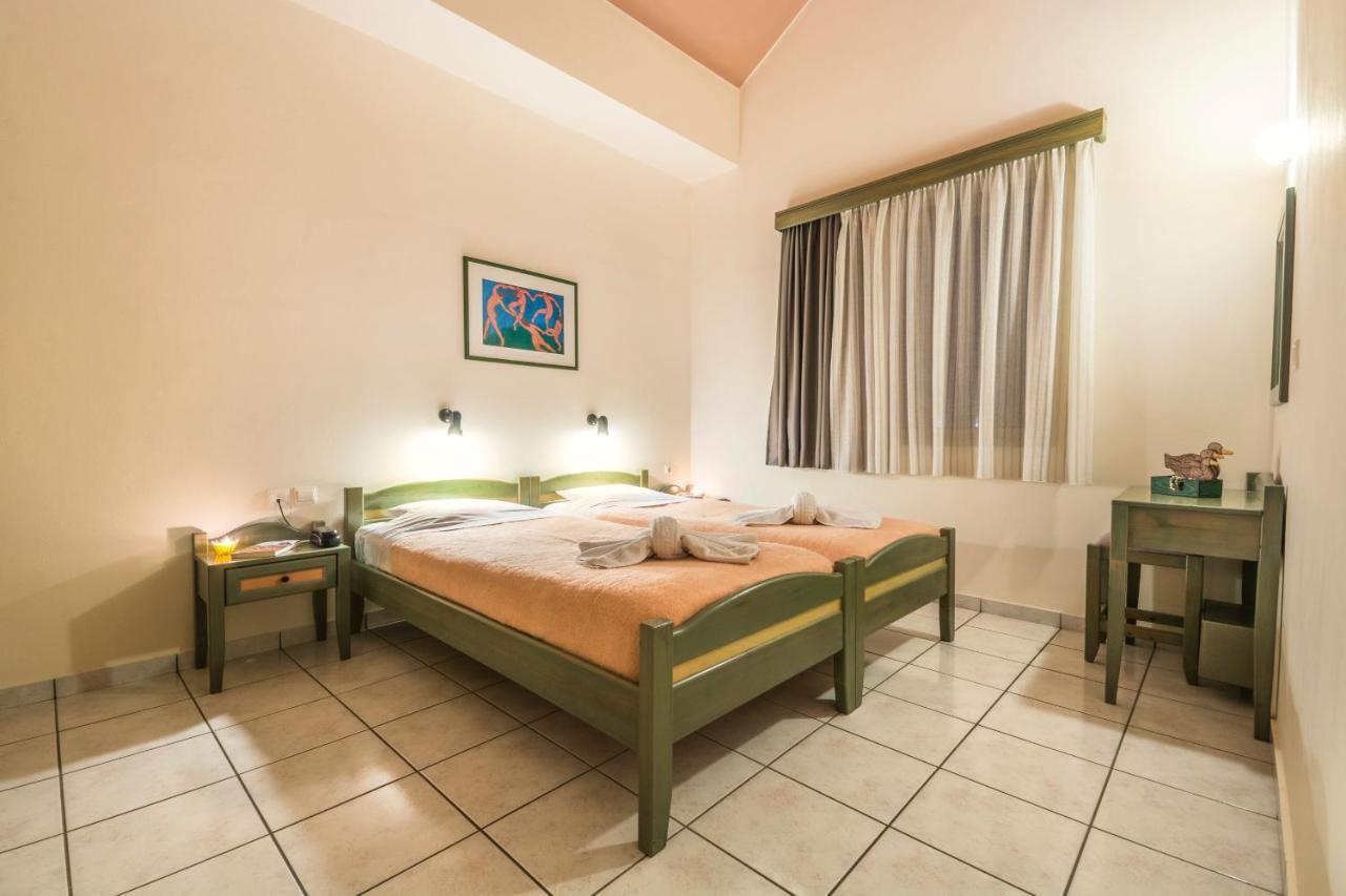 Lotus Aparthotel 2*