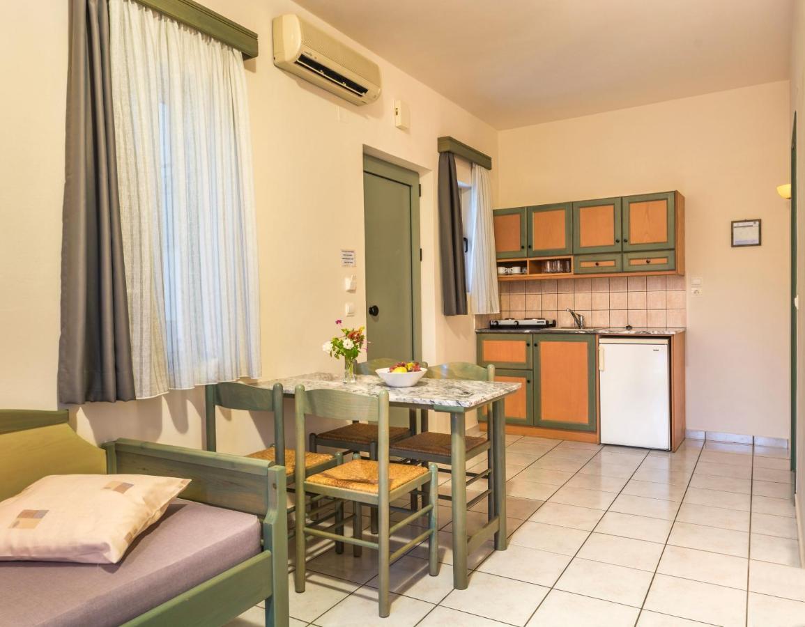 Aparthotel Lotus Kato Daratso