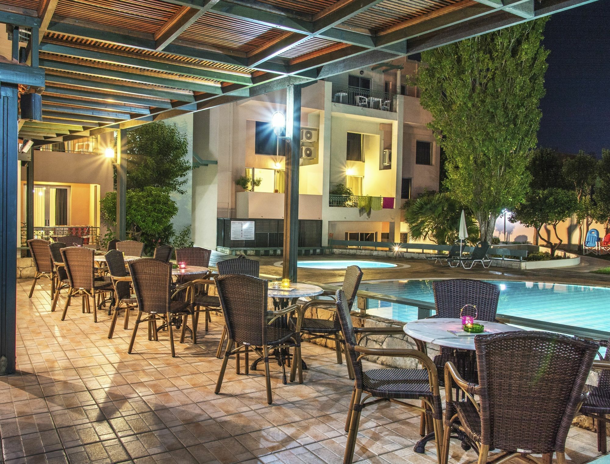 Aparthotel Lotus Kato Daratso